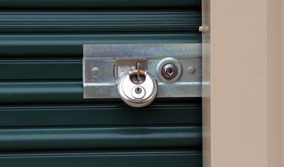 storage unit locks 1080x675 1 e1757533527952